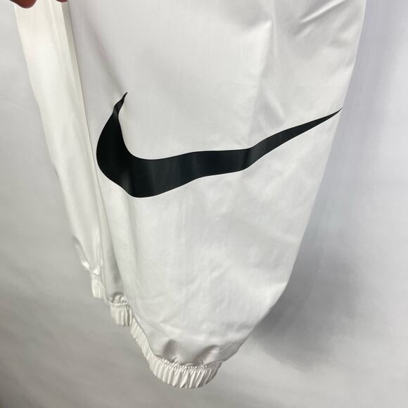 NIKE Women NSW Belted Cuffed Pull On Athleisure Track Pants Jogger Windpants - Picture 6 of 11